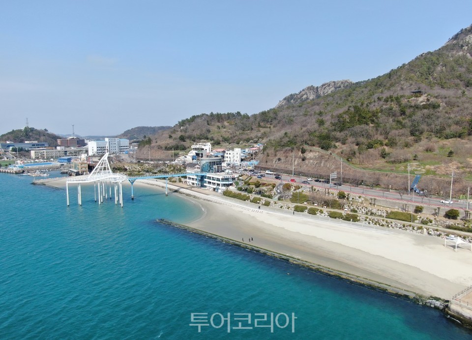 최근 복원된 유달유원지 모래사장 전경 / 사진-목포시 제공